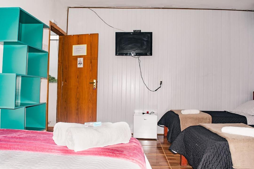 Habitación en casa particular Suítes E Quartos Ouro