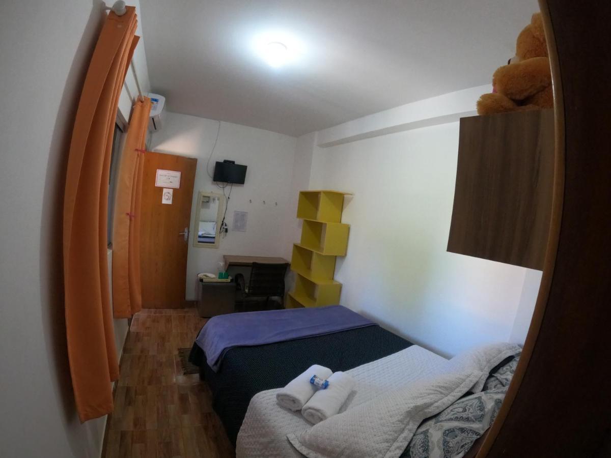 Suítes E Quartos Ouro Habitación en casa particular